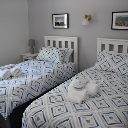 Causeway Coast Apartments Cora Marine Балликасл Экстерьер фото